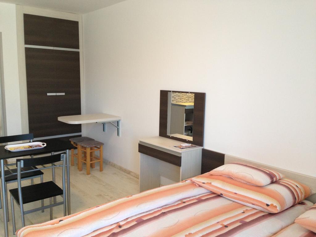 Lovagvár Apartments Gyula Kültér fotó