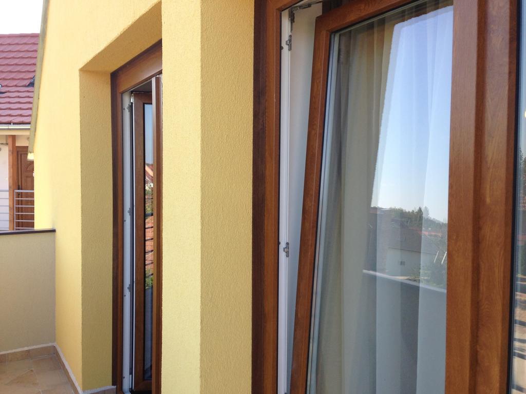 Lovagvár Apartments Gyula Kültér fotó